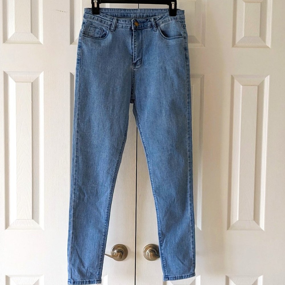 S H E I N Women's Straight Leg Jeans   Size M  Light Blue